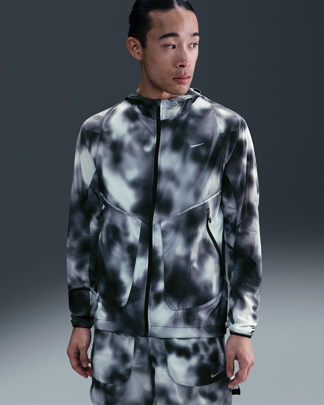 Nike Running Division Men's UV Running Jacket. Nike JP